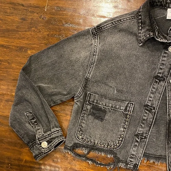 Zara Distressed Cropped Black Denim Jacket Girls Size 11-12 - Picture 4 of 10